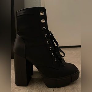Steve Madden Platform Boots